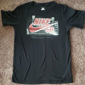 Nike SB youth size XL Brand New